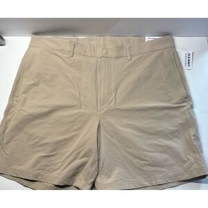 Old Navy (NWT) tan activewear shorts (men's 38)